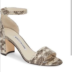 MANOLO BLAHNIK snake skin heels size 37